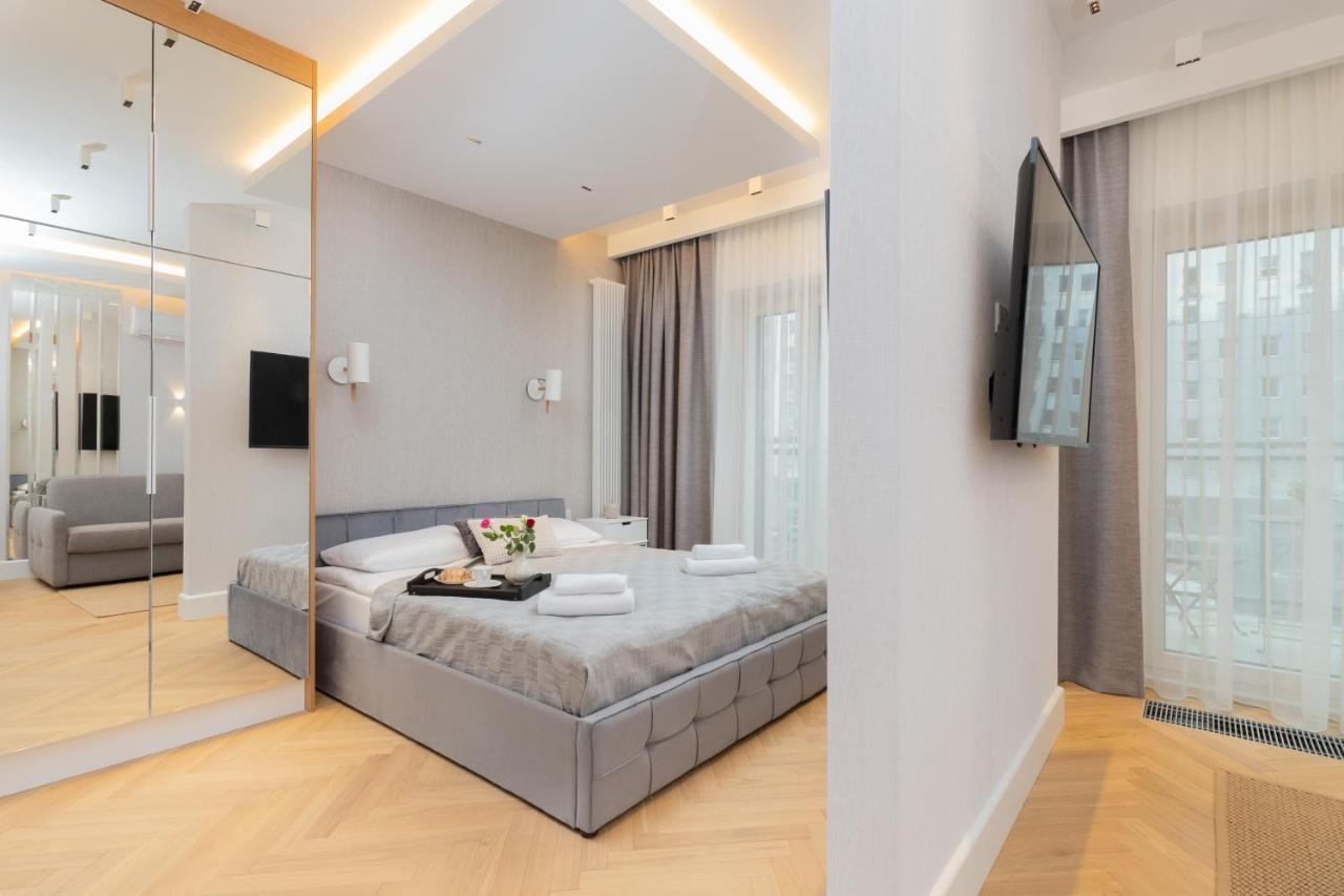 Mennica Residence - City Center Apartments By Noclegi Renters Warsaw Exterior photo